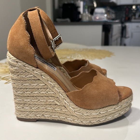 Steve Madden wedge sandal - Picture 5 of 10